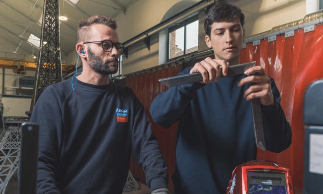 Photo apprenant et formateur